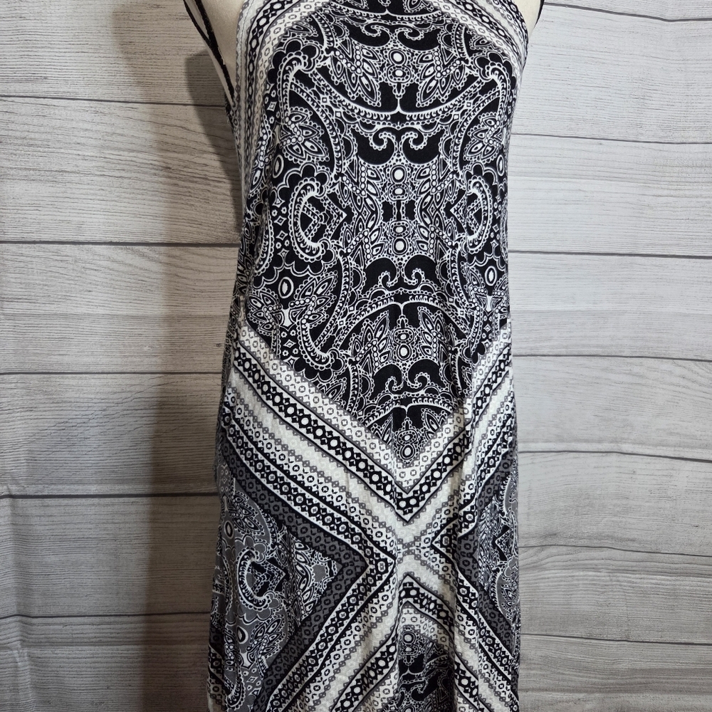Venus Black And White Paisley Dress, Size S - Picture 2 of 5